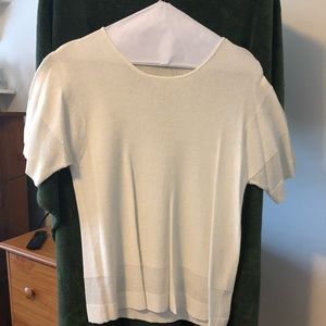 XL Women’s light weight off white top